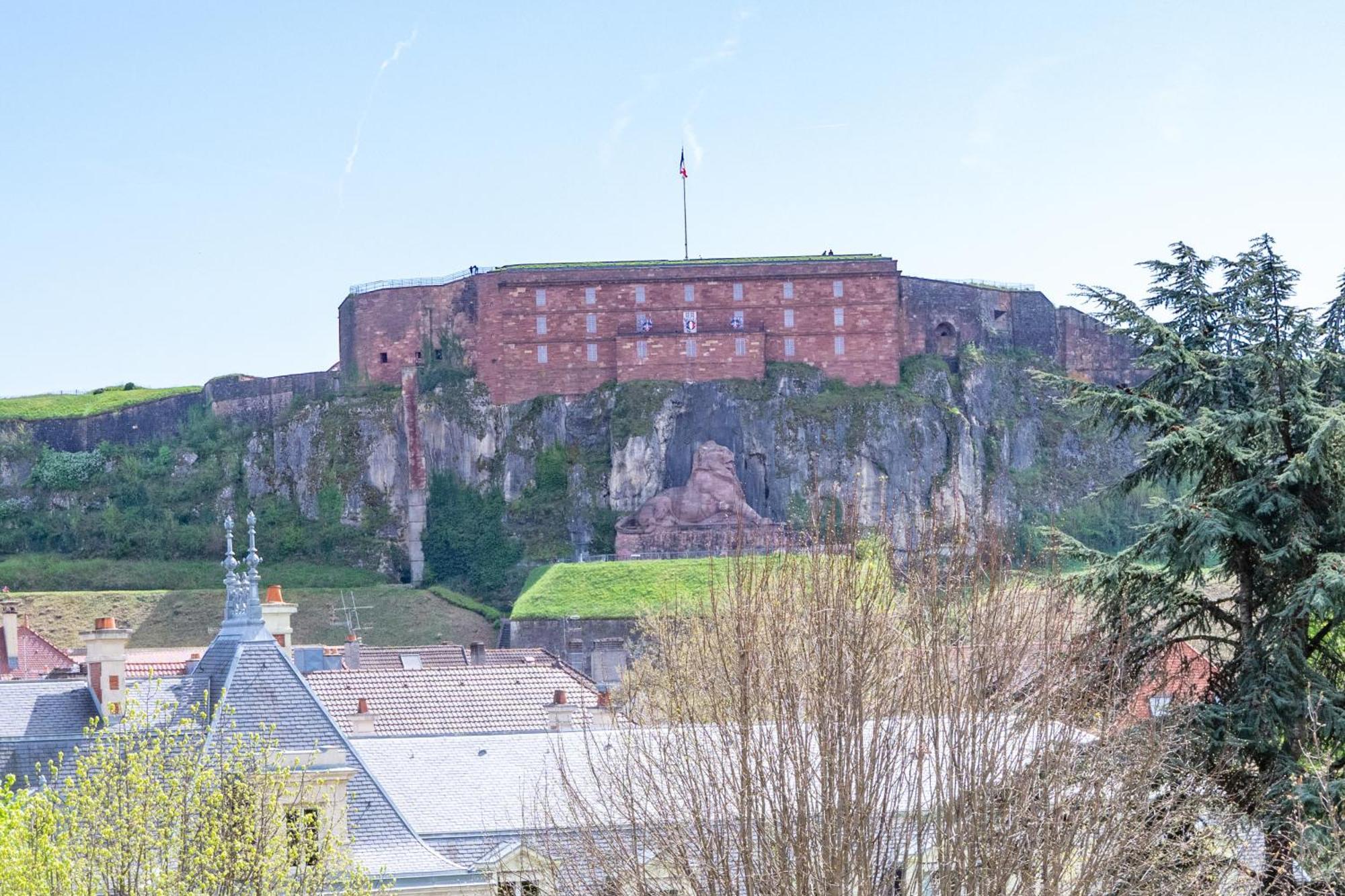 Grand Hotel Du Tonneau D'Or Belfort Zewnętrze zdjęcie