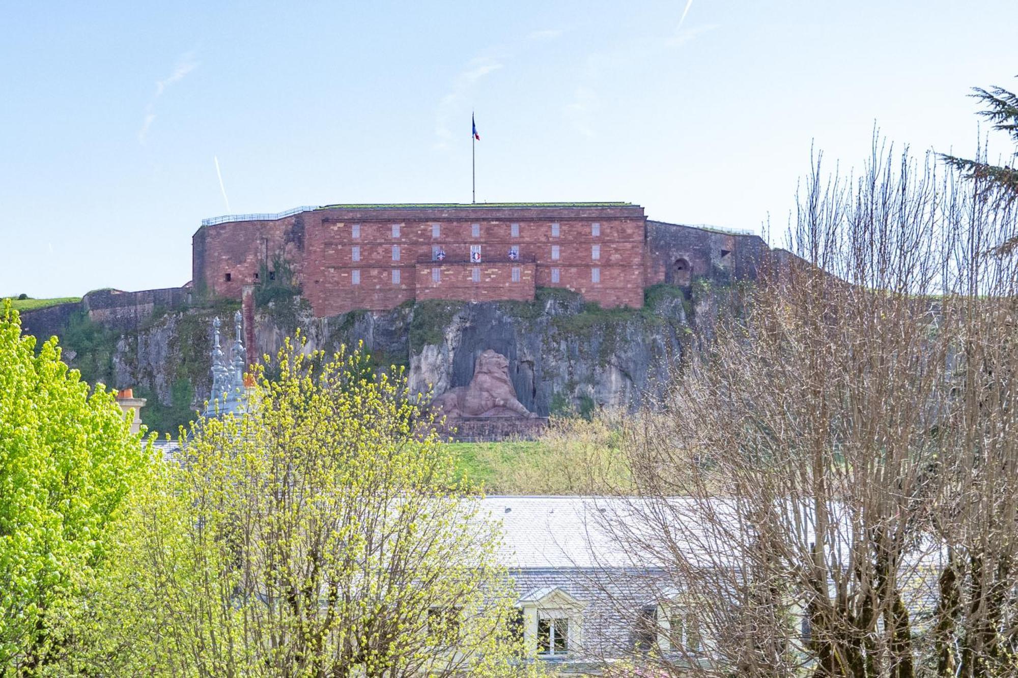 Grand Hotel Du Tonneau D'Or Belfort Zewnętrze zdjęcie