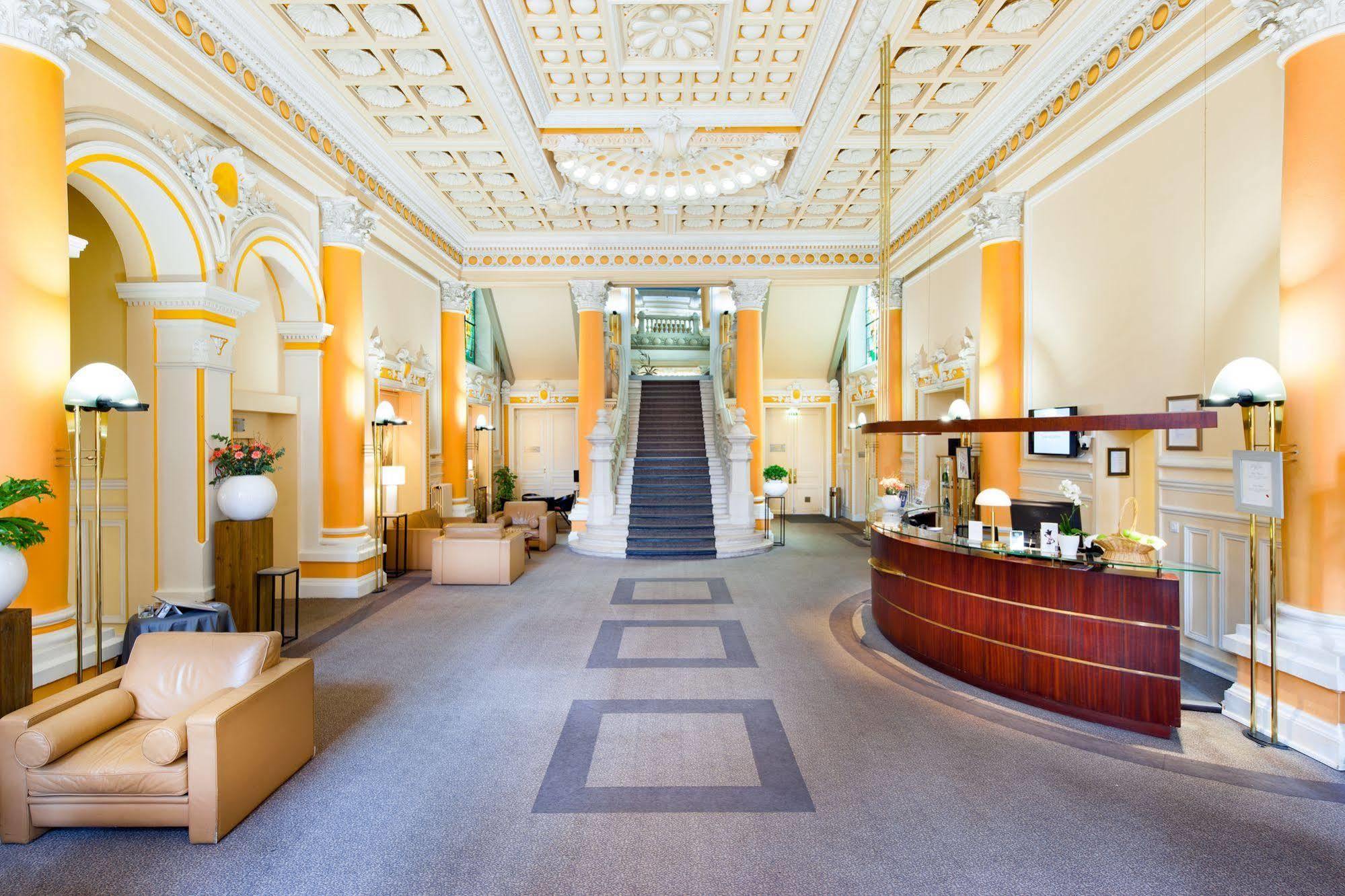 Grand Hotel Du Tonneau D'Or Belfort Zewnętrze zdjęcie